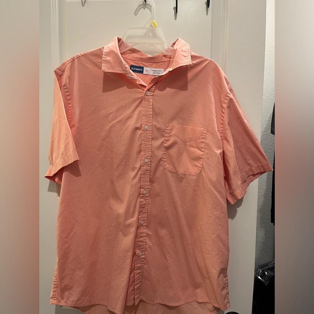 Old Navy Men’s shirt